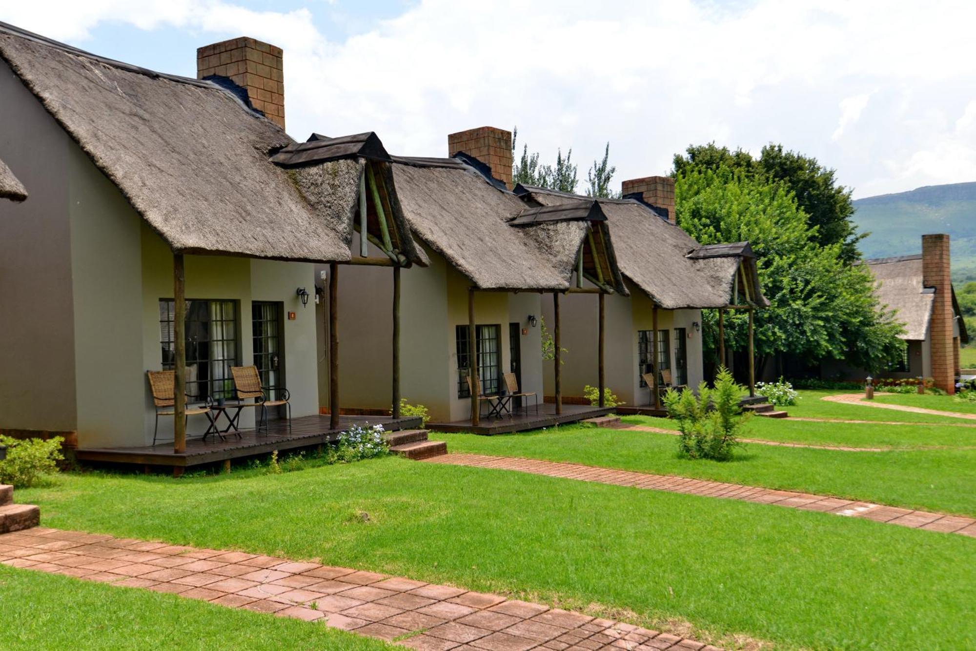מגליסבורג African Hills Safari Lodge & Spa מראה חיצוני תמונה