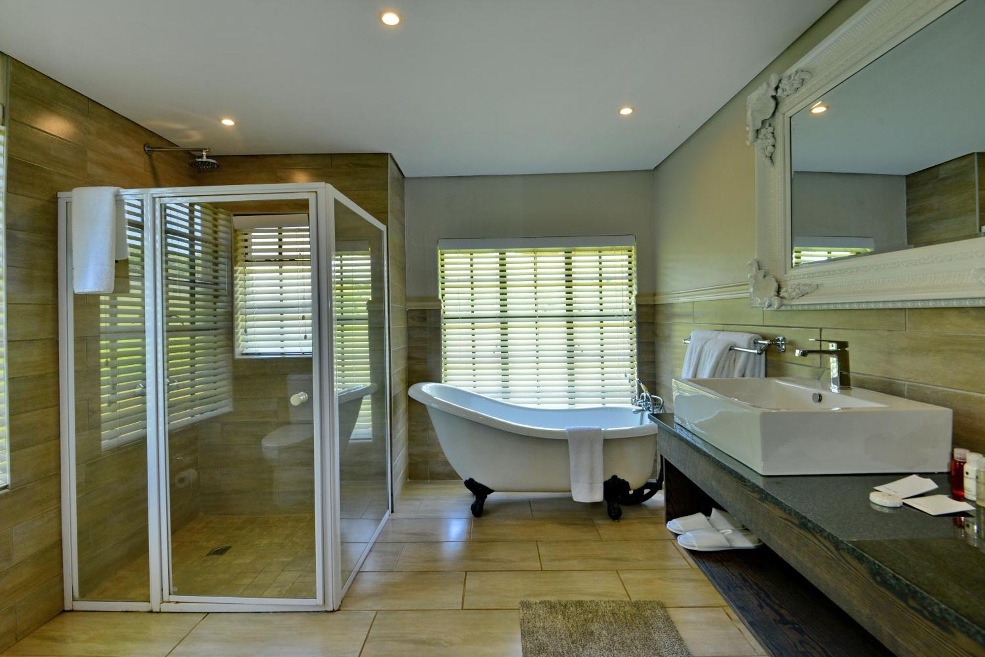 מגליסבורג African Hills Safari Lodge & Spa מראה חיצוני תמונה