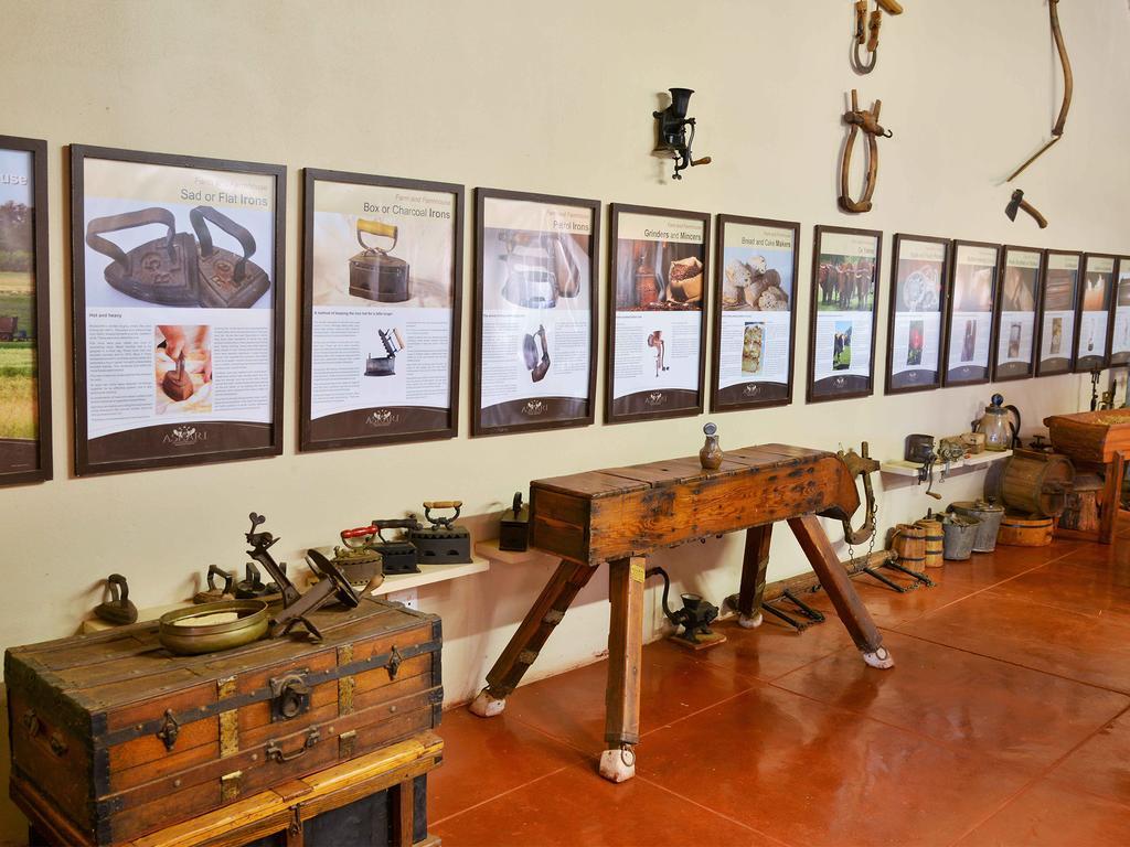 מגליסבורג African Hills Safari Lodge & Spa מראה חיצוני תמונה